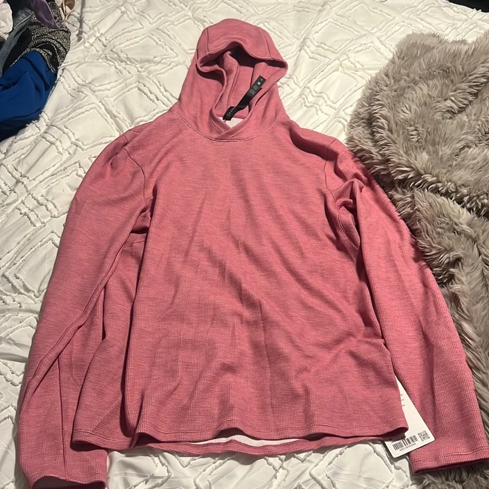 NWT lululemon sweat shirt. - Picture 1 of 2